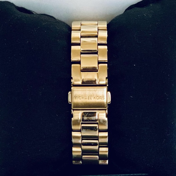 Michael Kors Mini Runway Chronograph Watch - Picture 4 of 7